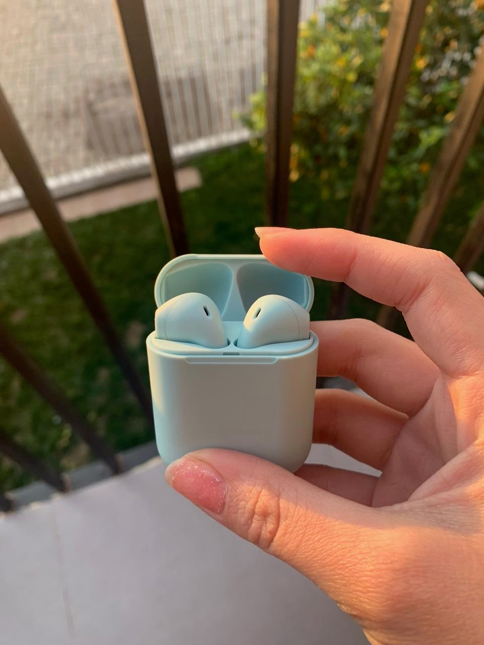 Audífono + Funda de Regalo