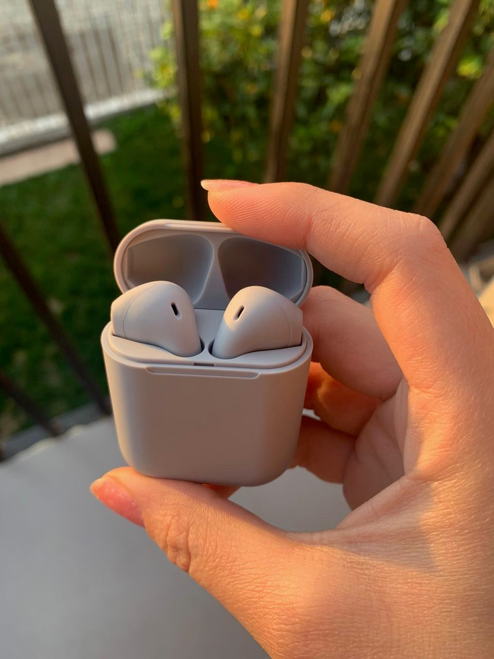 Audífono + Funda de Regalo